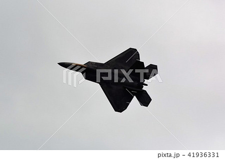 大空の怪鳥 米空軍の戦闘機F-22ラプター 大空の怪鳥 米空軍の戦闘機F-22ラプター 41936331
