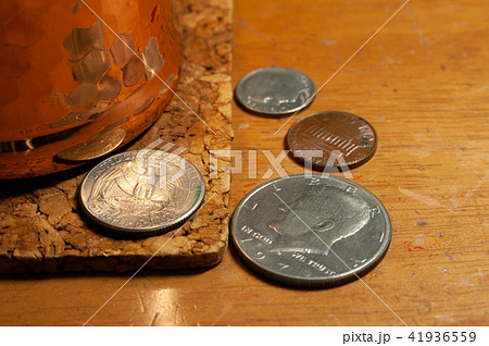 カウンターの小銭 カウンターの小銭 41936559