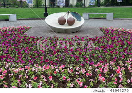 Monument to cherry, Vladimir, Russia Monument to cherry, Vladimir, Russia 41942279