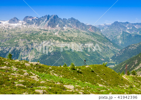 Hiking to Argentiere glacier with the view  41942396