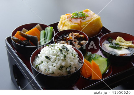 わかめご飯の御霊供膳・お供え膳・供養膳 41950620