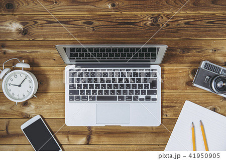 デスクワークイメージ 41950905