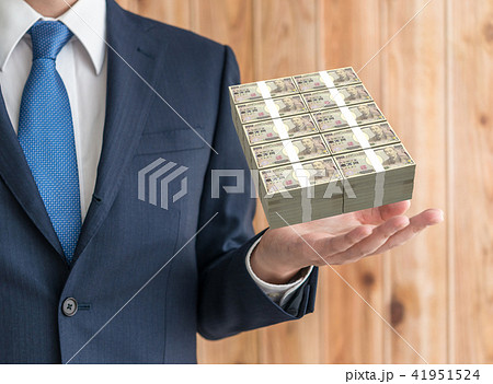 スーツの男性 41951524