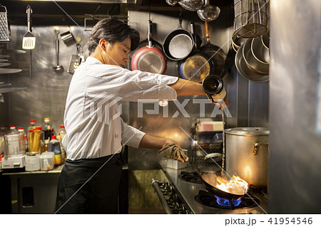 フランベシーン_40代シェフ 41954546