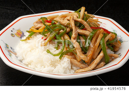 チンジャオロース丼 41954576