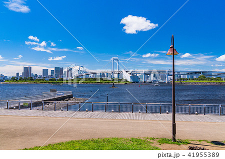 東京都 夏のお台場 海浜公園の写真素材