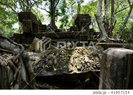 CAMBODIA SIEM REAP ANGKOR BENG MEALEA TEMPLE 41957154