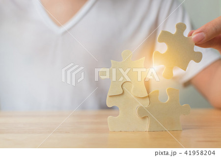 Strategic management and business solutions 41958204