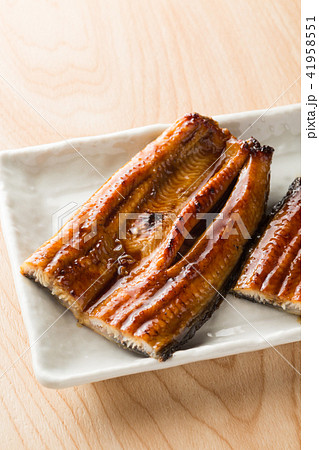 うなぎの蒲焼き 41958551