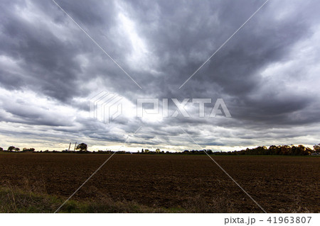 秋色 台風 俯瞰 災害 農業 田舎 アルプス 国境 ヨーロッパ 欧州 自由 リラックス ロマンチック 秋色 台風 俯瞰 災害 農業 田舎 アルプス 国境 ヨーロッパ 欧州 自由 リラックス ロマンチック 41963807