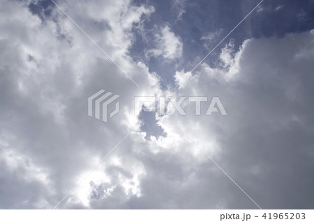 大雨 晴れ間 大雨 晴れ間 41965203