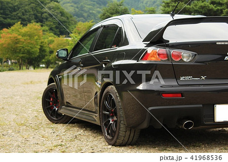 湖畔と車 湖畔と車 41968536