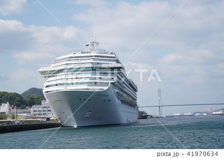 大型クルーズ船 41970634