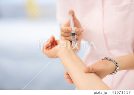 医療　看護　女性 41973517