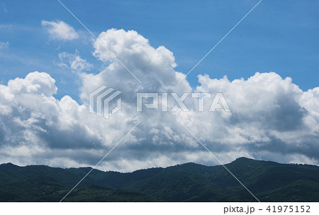 雲　夏雲　湧き上がる雲 41975152