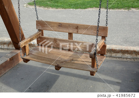 Swing made of wooden planks 41985672