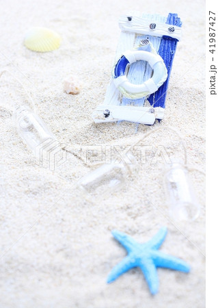 夏の砂浜 夏の砂浜 41987427