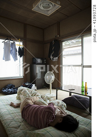 ぼろアパートの住人 41993728