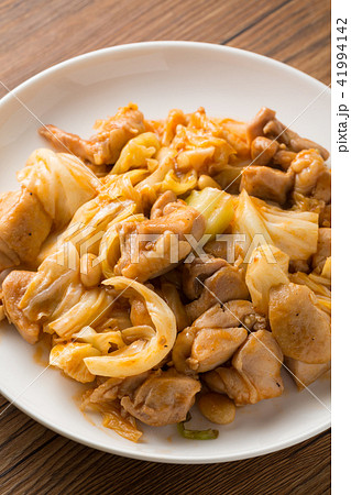 鶏肉とキャベツの炒め物 鶏肉とキャベツの炒め物 41994142