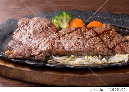 黒毛和牛のステーキ 黒毛和牛のステーキ 41996165