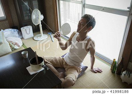 ぼろアパートの住人 41998186