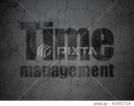 Timeline concept: Time Management on grunge wall background 42002718