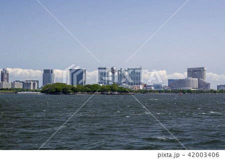 芝浦南埠頭公園から見るお台場方面 芝浦南埠頭公園から見るお台場方面 42003406