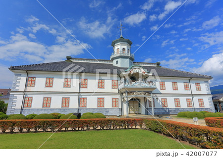 晴天下の旧開智学校 晴天下の旧開智学校 42007077