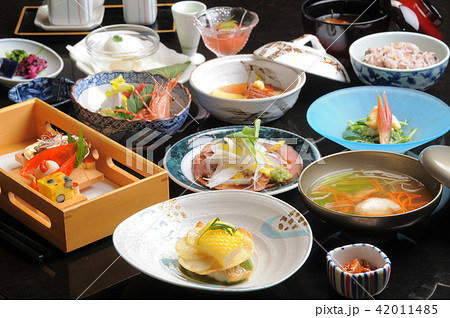 温泉宿の食事 和食の集合 温泉宿の食事 和食の集合 42011485