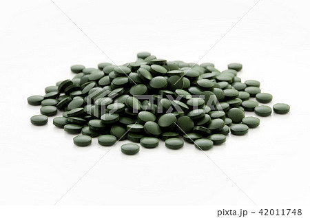 緑色の錠剤 42011748