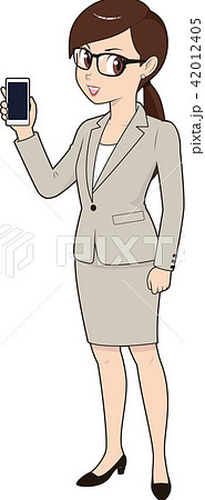 スマホを持つキャリアウーマン スマホを持つキャリアウーマン 42012405