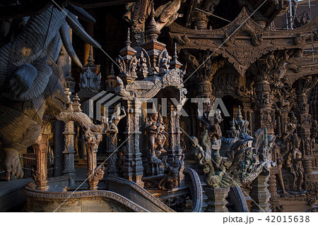 タイのお寺 サンクチュアリー・オブ・トゥルース タイのお寺 サンクチュアリー・オブ・トゥルース 42015638
