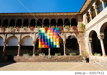 サント・ドミンゴ教会中庭 サント・ドミンゴ教会中庭 42017412