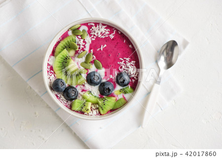 Smoothie breakfast bowl Smoothie breakfast bowl 42017860