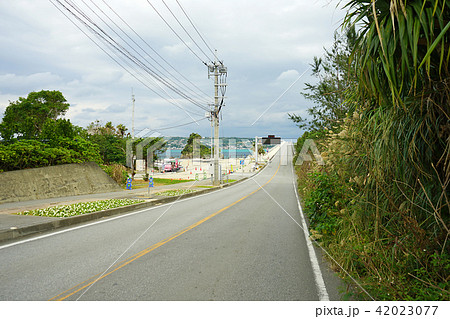 沖縄県・古宇利大橋 42023077