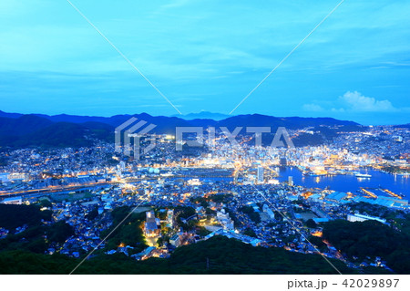 稲佐山からの、夕焼け、夜景、テレビ塔、展望台より撮影。 42029897