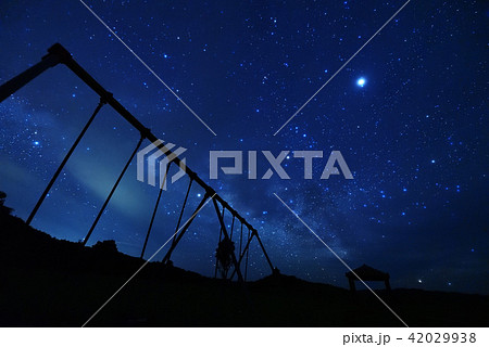 天の川がはっきり見える八重山の星空 42029938