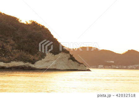 水辺風景(神奈川県、逗子市、冬) 水辺風景(神奈川県、逗子市、冬) 42032518