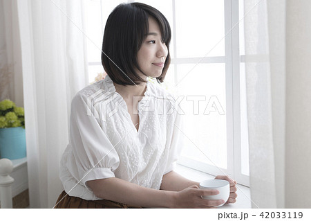 女性 女の人 女 42033119