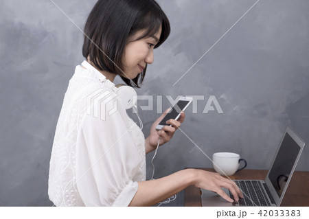 PC パソコン コンピュータ 42033383