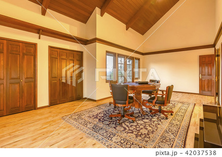 Bright, open and warm spare room with vaulted 42037538
