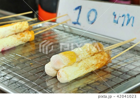 Thai roll omelet street food Thai roll omelet street food 42041023
