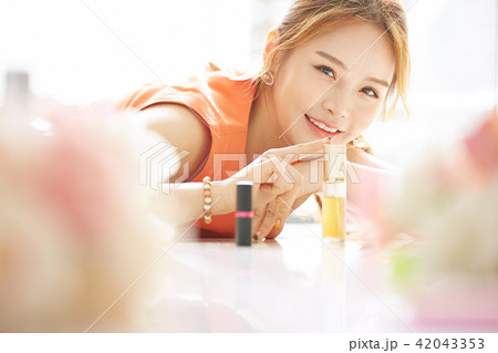 女性 ビューティーイメージ 女性 ビューティーイメージ 42043353