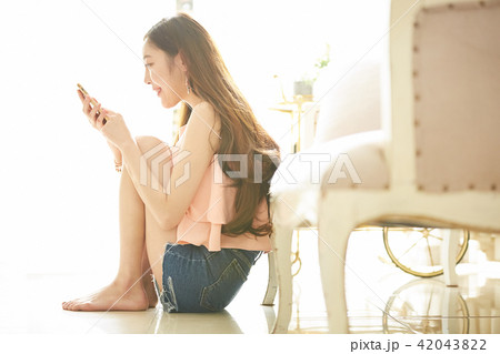 女性 リラックス 女性 リラックス 42043822