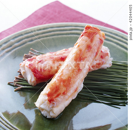 タラバガニの脚肉（Red king crab's legs) 42044405