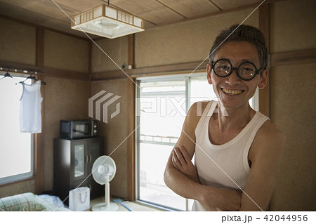 ぼろアパートの住人 ぼろアパートの住人 42044956