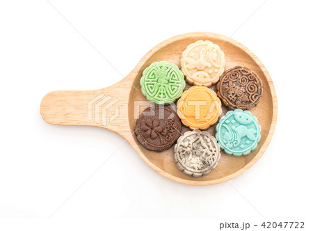 fresh moon cake 42047722