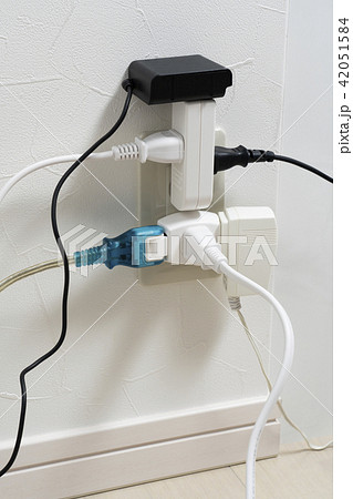 タコ足配線 42051584