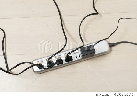 タコ足配線 42051679