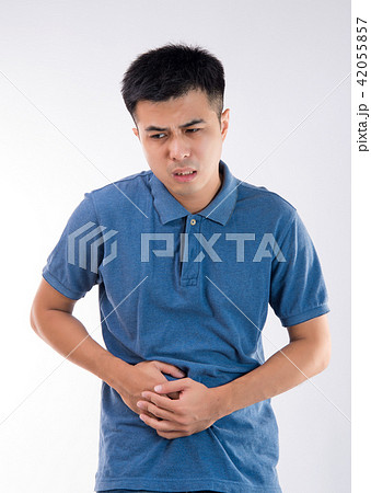 腹痛 胃痛 苦悩 42055857